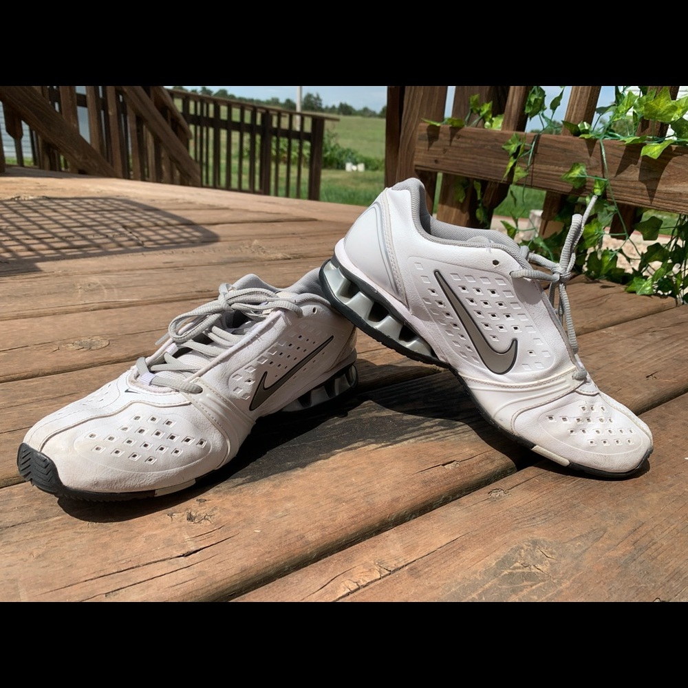 Nike tennis shoes